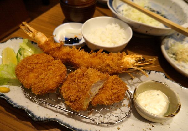 伊勢路勝勢日式豬排：伊勢路勝勢 ♥日式豬排 ♥巨大老虎蝦 ♥微風松高