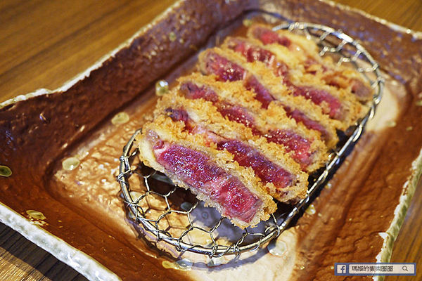 伊勢路勝勢日式豬排：◆台北信義。捷運市政府站【伊勢路勝勢日式豬排微風松高店】夏季限定新品強勢登場。炙燒肋眼牛排。伊勢牡蠣腰內豬排