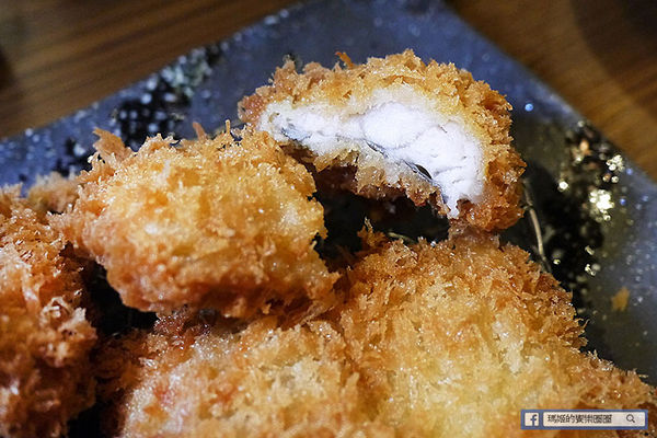 伊勢路勝勢日式豬排：◆台北信義。捷運市政府站【伊勢路勝勢日式豬排微風松高店】夏季限定新品強勢登場。炙燒肋眼牛排。伊勢牡蠣腰內豬排