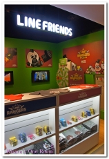 LINE FRIENDS STORE 專門店:LINE在台首家角色商品專賣店