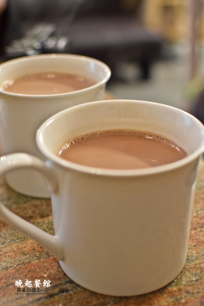 晚起餐館:台南 中西區.藏身巷內 溫暖手做料理早午餐 晚起餐館