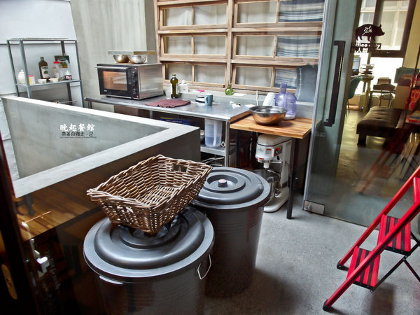 晚起餐館:台南 中西區.藏身巷內 溫暖手做料理早午餐 晚起餐館