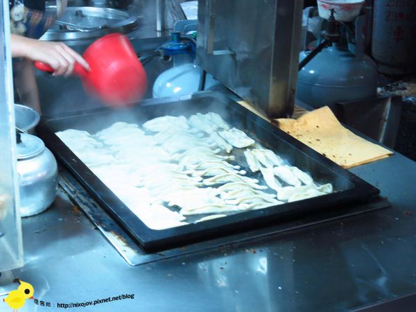 【新莊】阿蘭鍋貼-鍋貼4元、酸辣湯餃40元