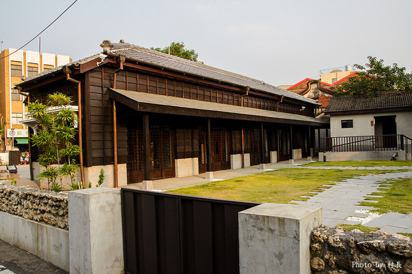 頂林仔邊警察官吏派出所：【遊記】｛高雄。林園鄉｝頂林仔邊警察官吏派出所