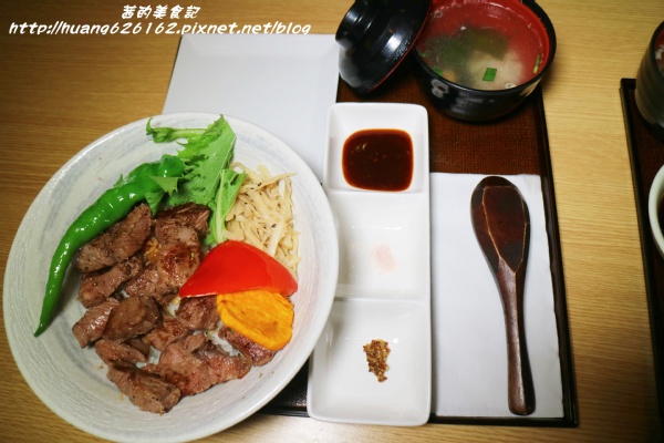 和歌壽司：【台北中正區】特色海鮮平價日式料理『和歌壽司』日式特色丼飯/烏龍麵/燒肉丼/握壽司/台大醫院站/海鮮蓋飯