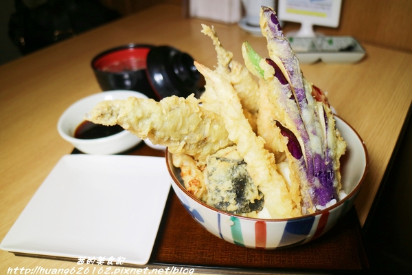 和歌壽司：【台北中正區】特色海鮮平價日式料理『和歌壽司』日式特色丼飯/烏龍麵/燒肉丼/握壽司/台大醫院站/海鮮蓋飯