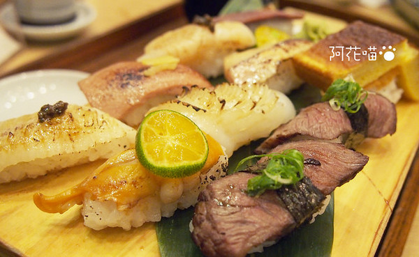 和歌壽司：【西門】澎派系丼飯定食『和歌壽司』，超特色生魚片丼飯、比目魚鰭邊肉、骰子牛排丼