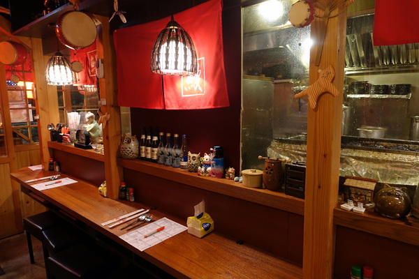 永康肥鰻屋：(胖樺食記) 台北市永康街有好吃鰻魚飯的「永康肥鰻屋」，小酌一杯或吃飽飽都可/捷運東門站/丼飯定時/居酒屋