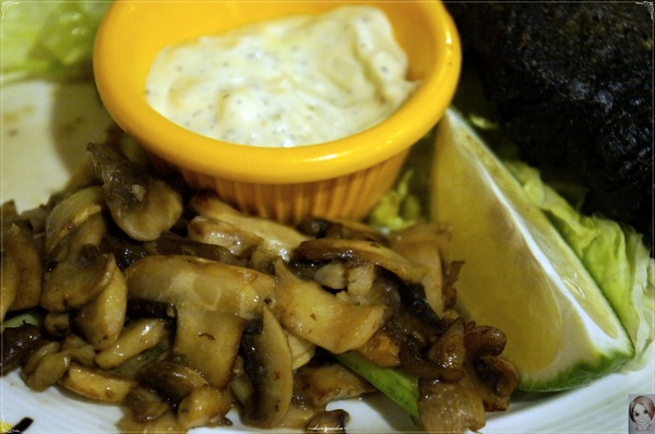 the Chips美式餐廳:台北 捷運港墘站 The chips美式餐廳~大份量道地美式餐廳