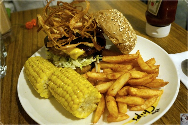 the Chips美式餐廳:台北 捷運港墘站 The chips美式餐廳~大份量道地美式餐廳