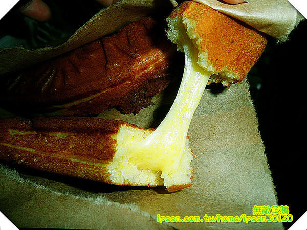 金蕉條雞蛋糕：【台南-東區】雞蛋糕也能牽絲!!!《金蕉條雞蛋糕》