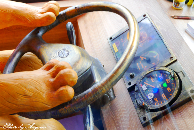 廖西瓜@台北信義區幾米月亮公車15