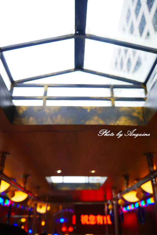 廖西瓜@台北信義區幾米月亮公車19