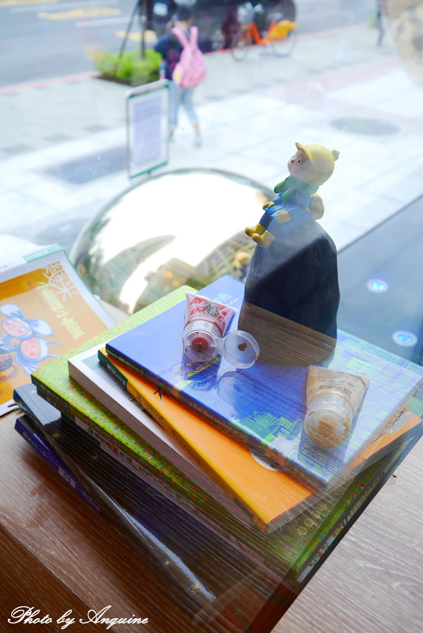 廖西瓜＠台北信義區幾米月亮公車39