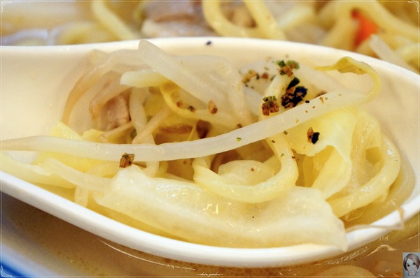 長崎Champon Ringer Hut強棒麵:台北 捷運台北車站 Ringer Hut長崎 強棒麵~缺菜的你該來碗