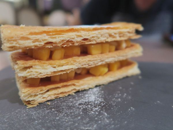 A Community Restaurant and Bar：台北 捷運國父紀念館站 A Community~超好吃炸一匹。馬頭。魚