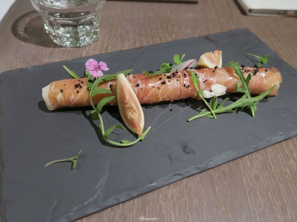 A Community Restaurant and Bar：台北 捷運國父紀念館站 A Community~超好吃炸一匹。馬頭。魚