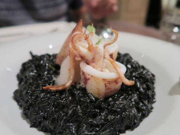 A Community Restaurant and Bar：台北 捷運國父紀念館站 A Community~超好吃炸一匹。馬頭。魚