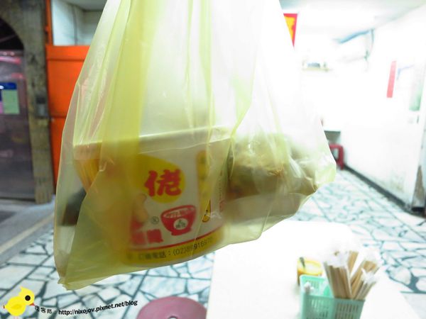 【新莊】光頭佬臭豆腐.蚵仔麵線-皮酥脆不油膩