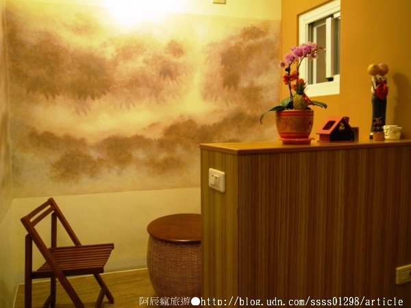 費奧納咖啡(屏東店)：【美食特搜。屏東市】CAFE' FIONA 費奧納咖啡(屏東店)。小巷裡的曼妙姿態 喝杯咖啡享受生活小確幸