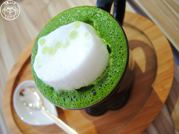 THE WHO 框影咖啡：呷飽祙【台北信義･The Who Cafe 框影】立體貓臉拉花好萌阿