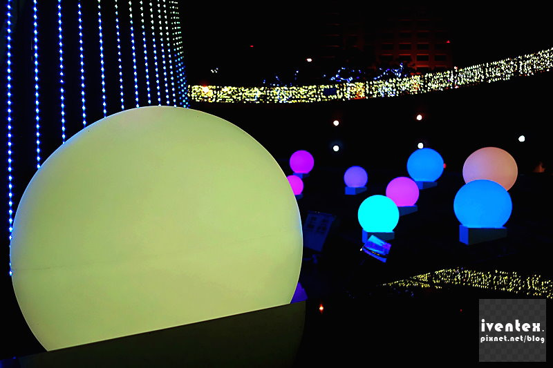 26刀口力2014新北市歡樂耶誕城新北市市民廣場耶誕樹.