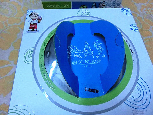 稻草人 獅子 錫鐵人：【邀稿】誘惑甜點報到！帕瑪森誘惑重乳酪蛋糕 讓你招架不住@稻草人 獅子 錫鐵人（曼特蛋糕）