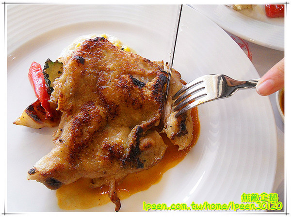 純焠炙烤牛排(高雄自由店):【高雄-左營區】米其林星級廚藝..不是吃感覺的店家!~《純焠炙烤牛排》