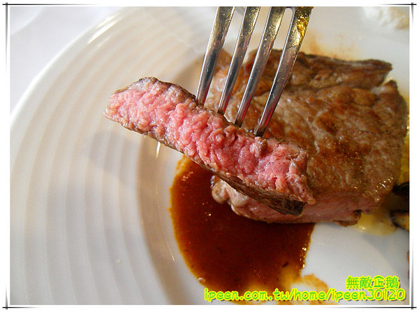 純焠炙烤牛排(高雄自由店):【高雄-左營區】米其林星級廚藝..不是吃感覺的店家!~《純焠炙烤牛排》