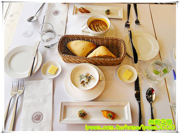 純焠炙烤牛排(高雄自由店):【高雄-左營區】米其林星級廚藝..不是吃感覺的店家!~《純焠炙烤牛排》