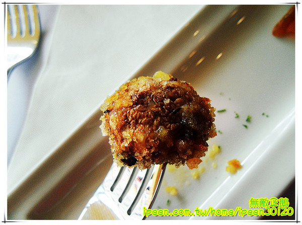 純焠炙烤牛排(高雄自由店):【高雄-左營區】米其林星級廚藝..不是吃感覺的店家!~《純焠炙烤牛排》