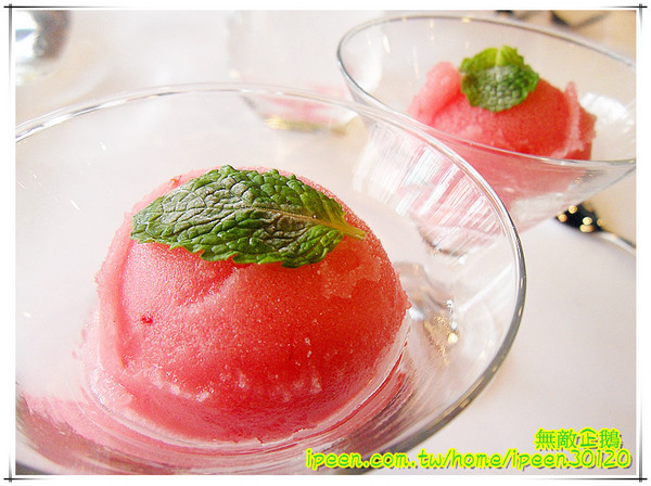 純焠炙烤牛排(高雄自由店):【高雄-左營區】米其林星級廚藝..不是吃感覺的店家!~《純焠炙烤牛排》