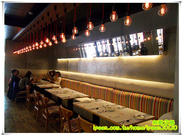 純焠炙烤牛排(高雄自由店):【高雄-左營區】米其林星級廚藝..不是吃感覺的店家!~《純焠炙烤牛排》