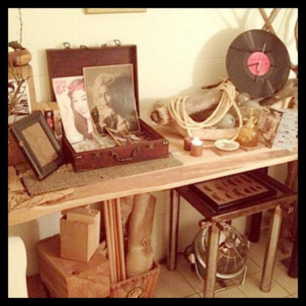 自然醒咖啡公寓：特色咖啡廳*老古董 老靈魂 新意義-自然醒咖啡公寓