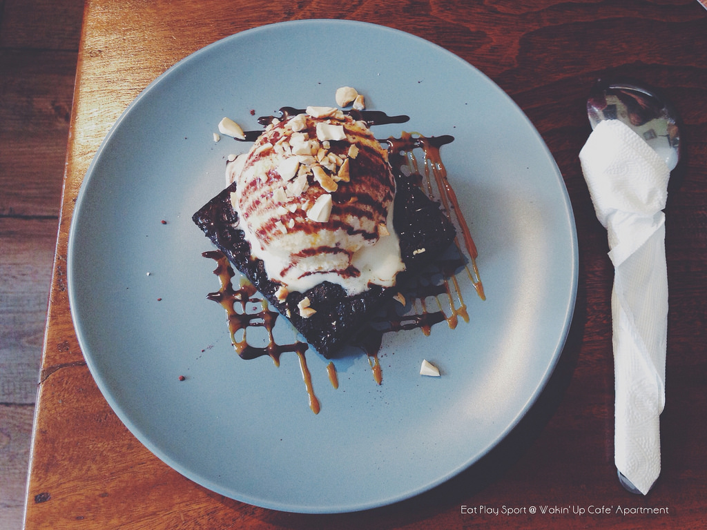 13597235055_b3646576a5_o