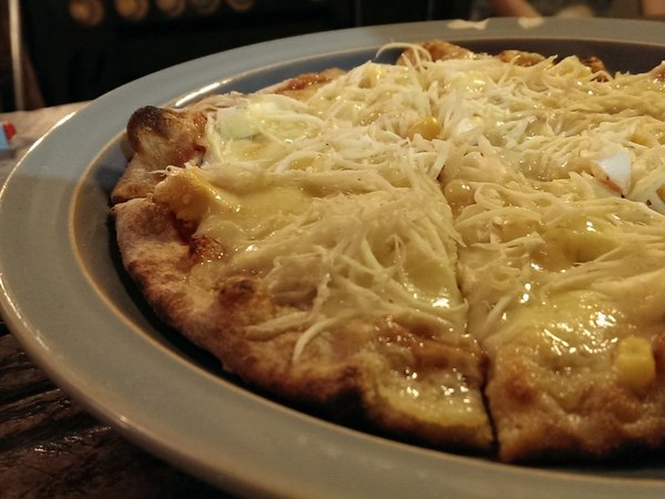 So Free 柴燒比薩&起司專賣：《台北》So Free 柴燒比薩│蔬食還是好吃 窯烤薄餅Pizza@公館站