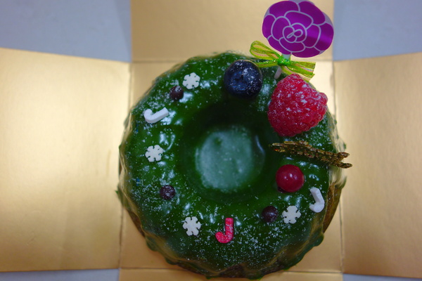 Purple宇治抹茶專賣：1031204[官本金文愛台灣]聖誕節限量版Merry Christmas聖誕皇冠Purple宇治抹茶專賣繽紛的聖誕節讓您的另一半當皇后或國王永遠浪漫