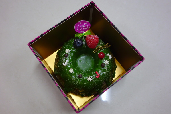 Purple宇治抹茶專賣：1031204[官本金文愛台灣]聖誕節限量版Merry Christmas聖誕皇冠Purple宇治抹茶專賣繽紛的聖誕節讓您的另一半當皇后或國王永遠浪漫