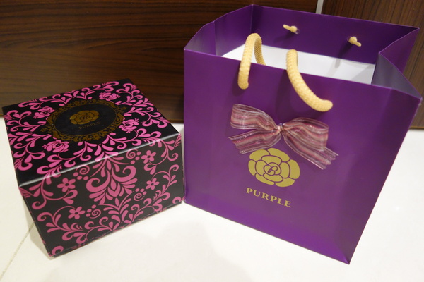 Purple宇治抹茶專賣：1031204[官本金文愛台灣]聖誕節限量版Merry Christmas聖誕皇冠Purple宇治抹茶專賣繽紛的聖誕節讓您的另一半當皇后或國王永遠浪漫