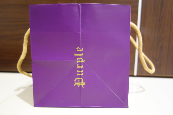 Purple宇治抹茶專賣：1031204[官本金文愛台灣]聖誕節限量版Merry Christmas聖誕皇冠Purple宇治抹茶專賣繽紛的聖誕節讓您的另一半當皇后或國王永遠浪漫