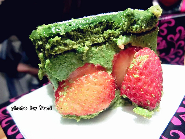 Purple宇治抹茶專賣:【邀稿】草莓抹茶蛋糕浪漫登場~新鮮草莓搭配頂級京都宇治抹茶讓你一吃就愛上@Purple宇治抹茶專賣