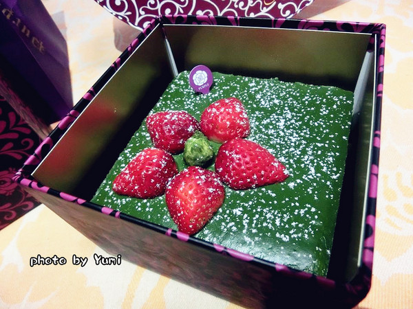 Purple宇治抹茶專賣:【邀稿】草莓抹茶蛋糕浪漫登場~新鮮草莓搭配頂級京都宇治抹茶讓你一吃就愛上@Purple宇治抹茶專賣