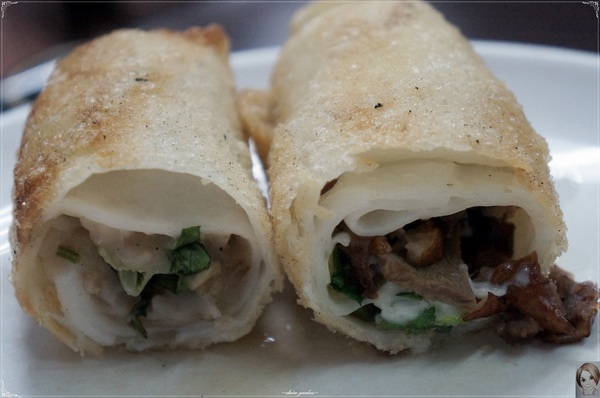 房記輝伯鴨肉羹麵：[庶民美食]房記輝伯鴨肉羹麵~特色客家美食，粄條藏在鴨肉卷裡