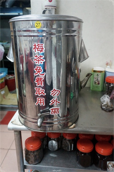 房記輝伯鴨肉羹麵：[庶民美食]房記輝伯鴨肉羹麵~特色客家美食，粄條藏在鴨肉卷裡