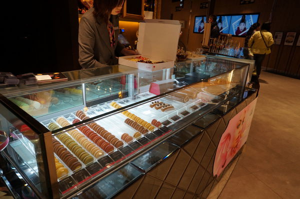 安娜可可藝術坊(法式拉糖甜點專賣(微風松高店)):安娜可可藝術坊♥ 法式拉糖甜點 ♥創意繽紛甜品 ♥ anna cocoa