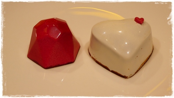 安娜可可藝術坊(法式拉糖甜點專賣(微風松高店))：【台北◍•ᴗ•◍信義區】美食・[下午茶]Anna Cocoa Art 安娜可可藝術坊微風松高店食記✯捷運市政府站｜愛的熔岩讓熱巧克力融化少女心