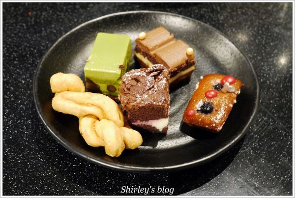 品花苑：新莊‧品花苑自助餐廳