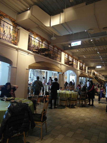 品花苑:晶冠廣場【品花苑】全台最大間Buffet餐廳