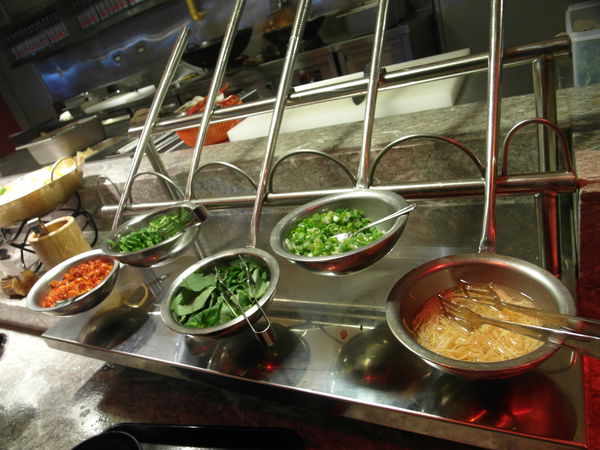 品花苑:晶冠廣場【品花苑】全台最大間Buffet餐廳