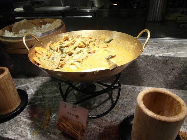 品花苑:晶冠廣場【品花苑】全台最大間Buffet餐廳